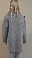 Cappotto lana con sciarpa